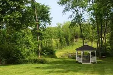 Majatalo Maysville Manor Bed & Breakfast