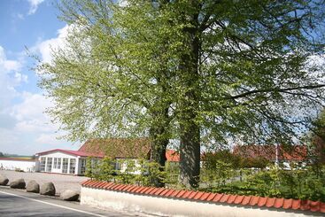 Hoby Gård Bed & Breakfast