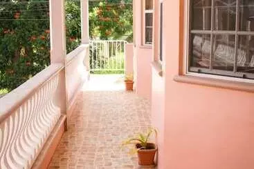 Hotelli Iso S Bed & Breakfast