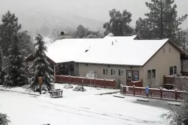 Oakzanita Springs Rv Campground