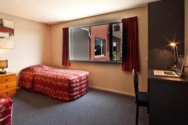 Apart Hotel Phoenix Motels