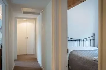 房子  Vicarage Cottage