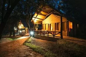 Mara Kimana Camp