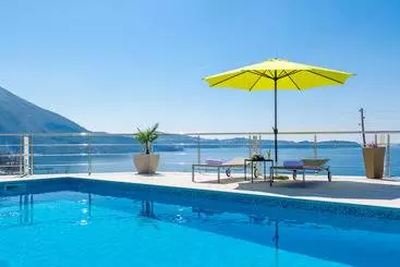 Apartments Sandito