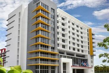 Отель Four Points By Sheraton Coral Gables