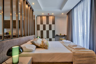 Апартаменты Jules Suites