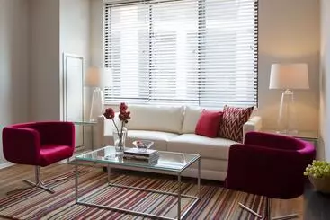 ツーリストアパートメント Furnished Quarters Bank Street Commons