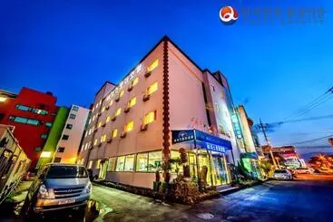 Hotel Beach Story