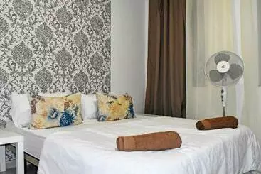 Retkeilymaja La Marina