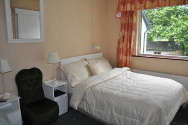 민박 Emerville House