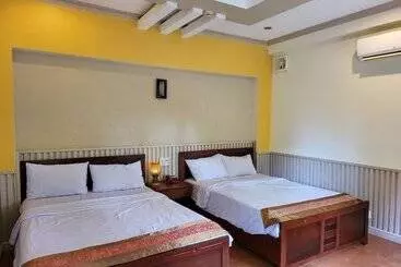 Hotel Rang Garden Hill Side Resort