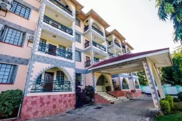 Parkview Safari Hotel And Apartments