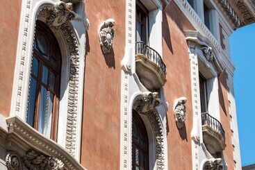 هتل Nolinski Venezia   Evok Collection