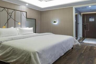 Metropolo Jinjiang Hotel Ruzhou Fengxue Road