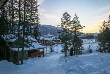 کلبه Snow Creek Cabins By Fernie Lodging Co