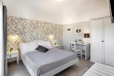 住宿加早餐  Via Barocca