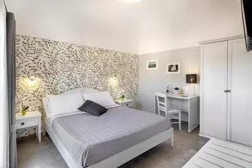 تختخواب و صبحانه Via Barocca