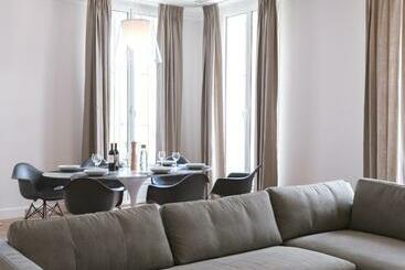 تختخواب و صبحانه Appartement T4 Cours De L Intendance