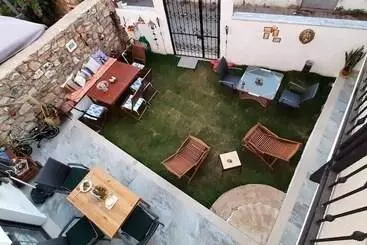 تختخواب و صبحانه Arden S House