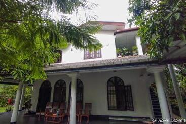 Pensió 98 Home Lodge Dambulla