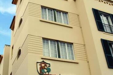 Apartamentos Turisticos Avenue Park