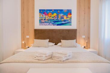 Pensión Lo Studio Di Viale Lo Re Camere & Caffe’