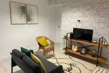 5 Senses Hostel