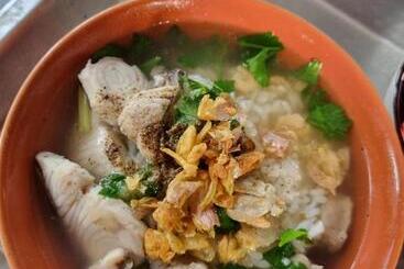 Retkeilymaja บ้านนางฟ้า เกาะสีชัง Baan Nangfa