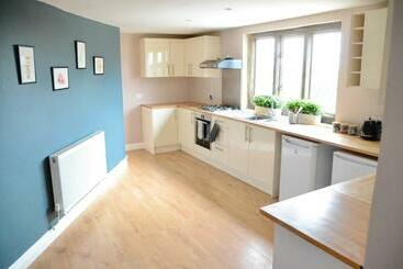 Alberg Tipputs Inn, Pub, Restaurant & Boutique Flats