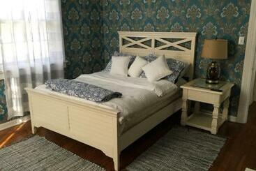 ベッドアンドブレックファースト Historic Sunshine Room