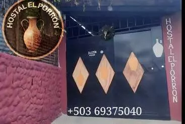 ペンション Hostal El Porrón
