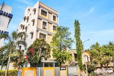 Hotel Pop 81028 Paradise Stay