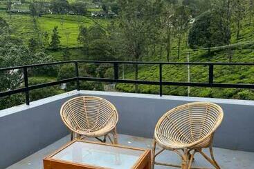 בית מלון כפרי The Basel