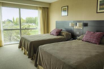 ホテル Howard Johnson Neuquen