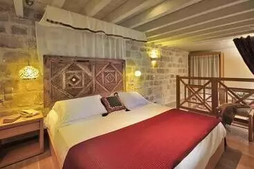 فندق Kokkini Porta Rossa