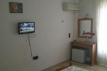 ホテル Rania Beach