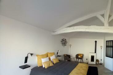 Bed and Breakfast L Atelier D André