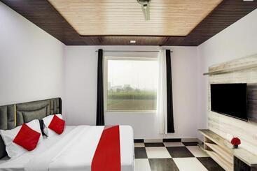 Collection O Hotel Love Garden