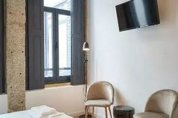 Majatalo Brito Capelo 183