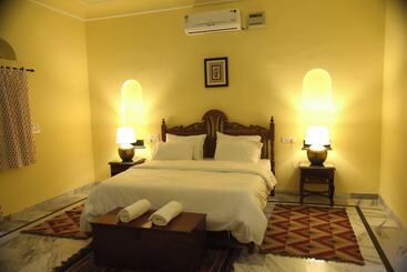 Hotel Fort Chabariya