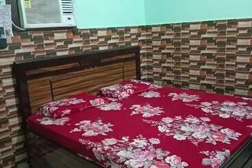 Hotel Oyo Dixit Gest House