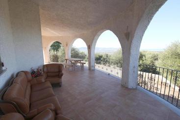 דירות לתיירים Holiday Home Via Roma