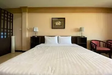 فندق Baan Kongdee Sunset Resort Kata