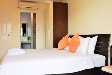 فندق Glitter House