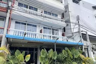 Szálloda Golden Guesthouse By The Beach Cha Am