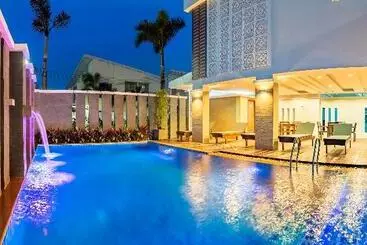 Ratana Hotel Rassada, Phuket Town  Sha Extra Plus