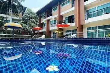 هتل Thalassa Pool Kata Beach