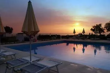 בית מלון כפרי Voi Tropea Beach Resort