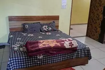Hotel Spot On Stacy Guest House