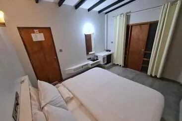 Pensjonat Dhooni Finolhu Guesthouse